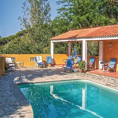Three-bedroom Holiday In Colares, Sintra